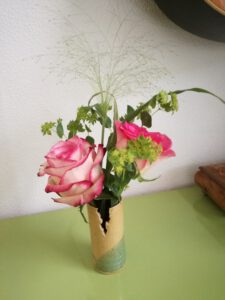 Bloemen & een klein vaasje