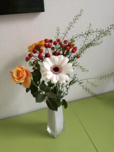 Bloemen & een klein vaasje